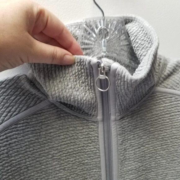 Lululemon On Repeat Jacket Heathered Core Light Grey  4 - Picture 8 of 15